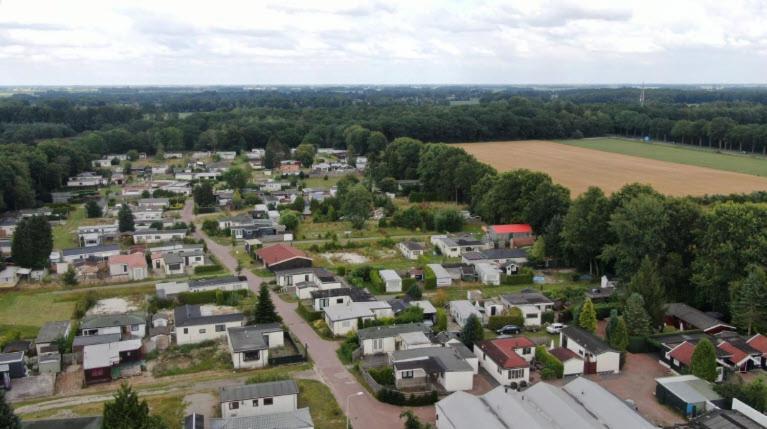 Nieuw - Luxe Blokhut Chalet In Bosrijke Omgeving Anloo Kültér fotó